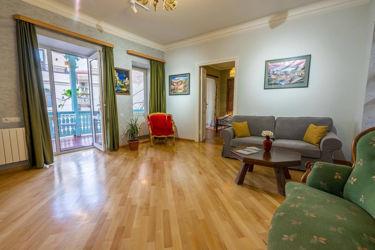 Gallery Apartment Tbilissi Extérieur photo