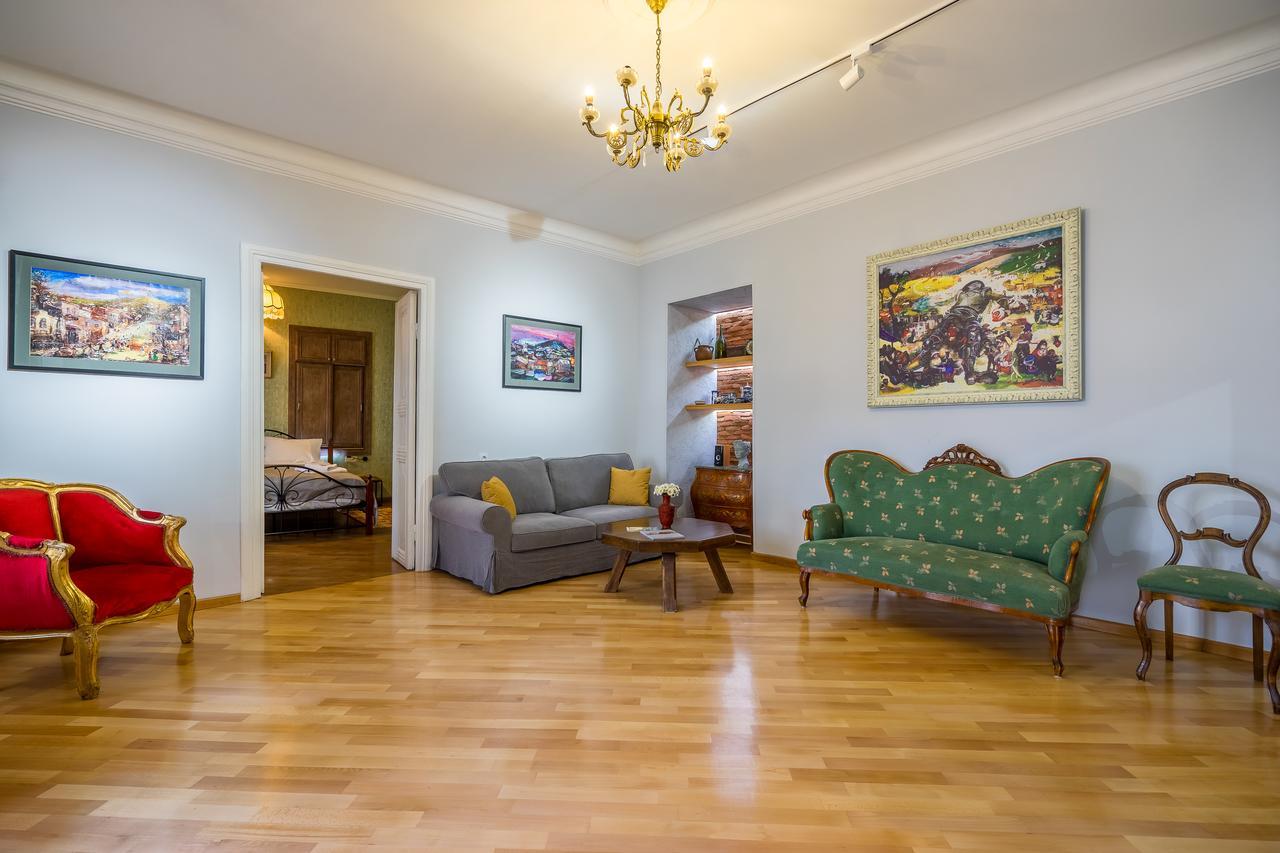 Gallery Apartment Tbilissi Extérieur photo